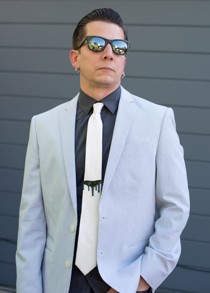 black dripping tie clip on model