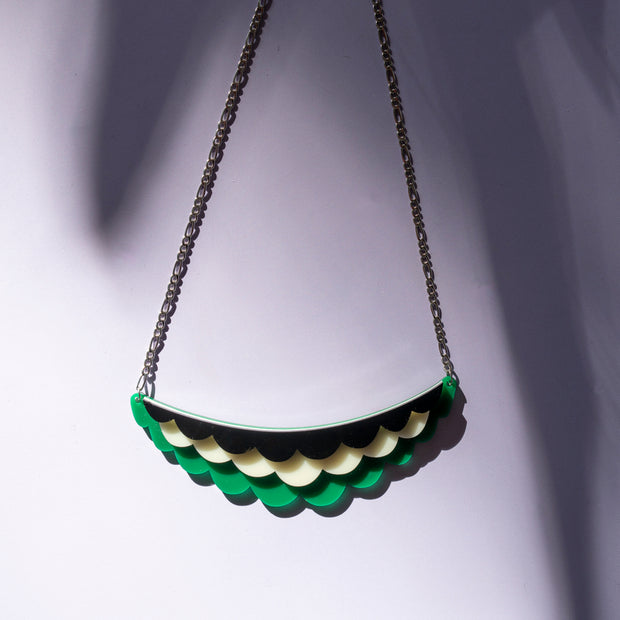 Scalloped Necklace - Frilled