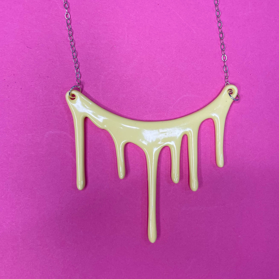 Yellow dripping necklace