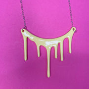 Yellow dripping necklace