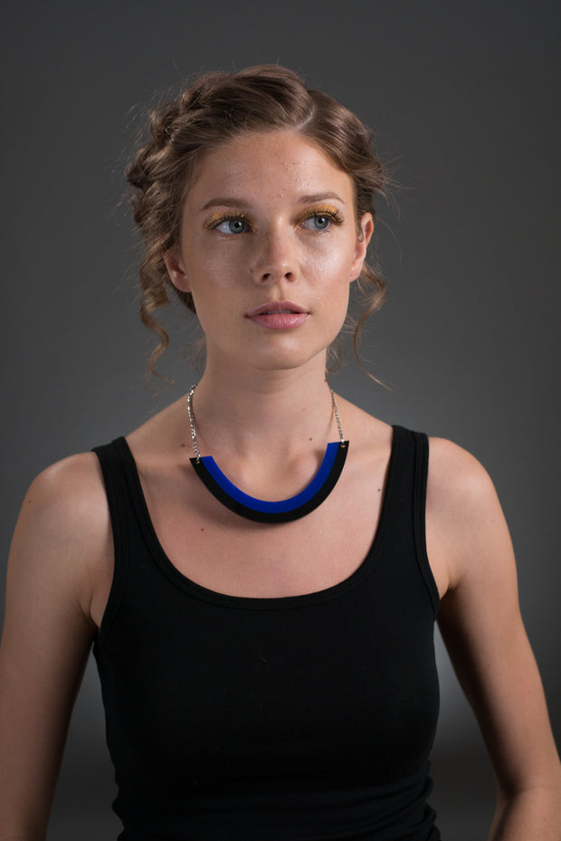 blue chunky necklace