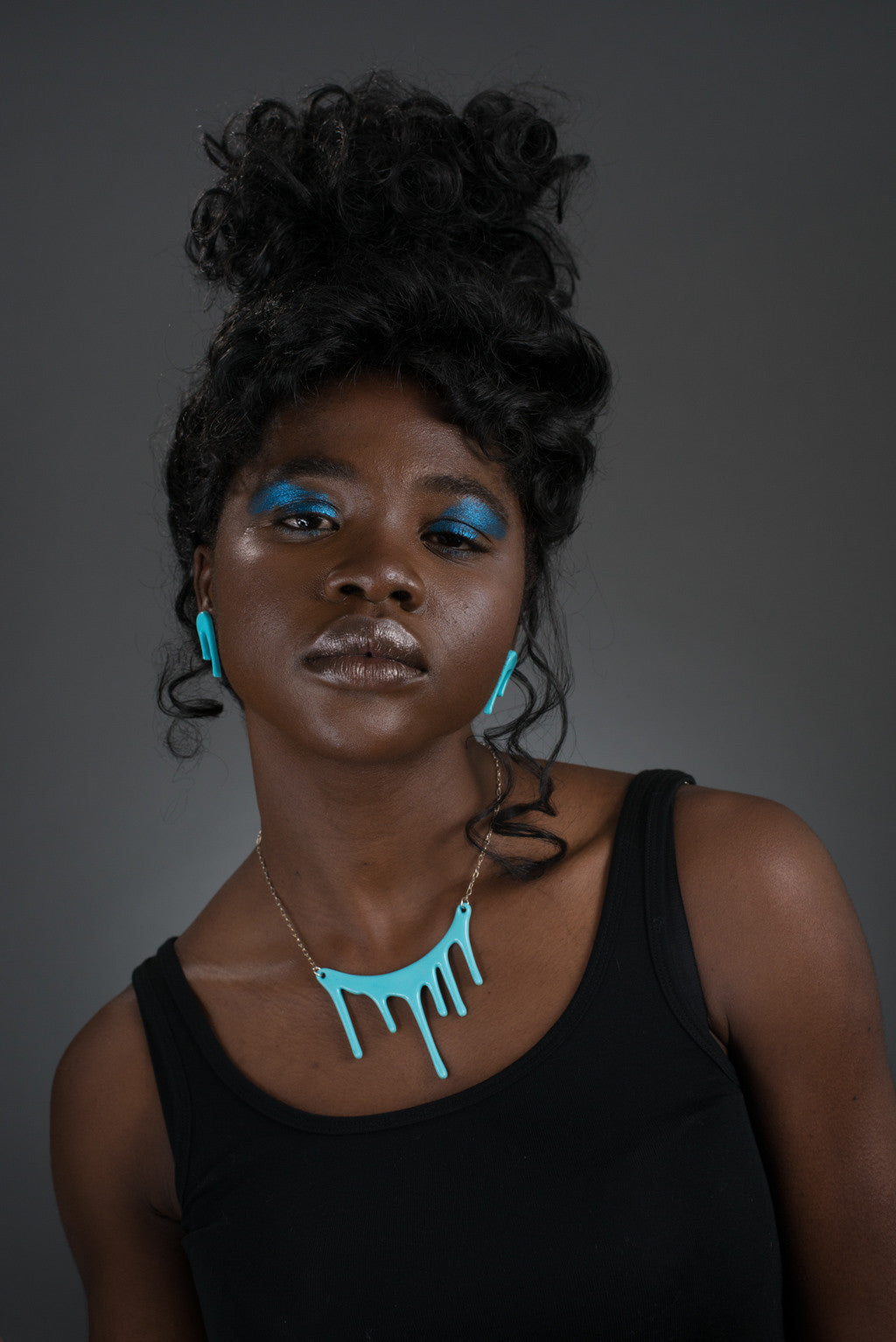 dripping blue statement necklace