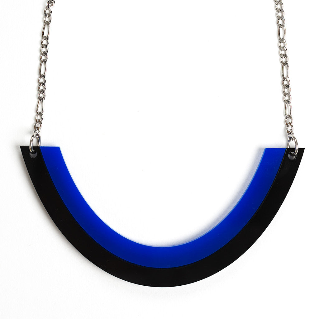blue chunky necklace